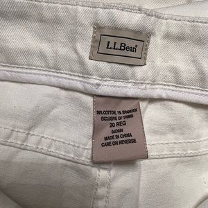 NWT Woman’s size 20 Reg cropped white jeans from LL Bean